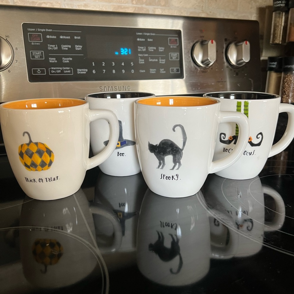 Rae Dunn set of 4 halloween mugs